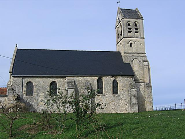 Eglise de Duvy, l'un des 35 clochers de la vallée de l'Automne