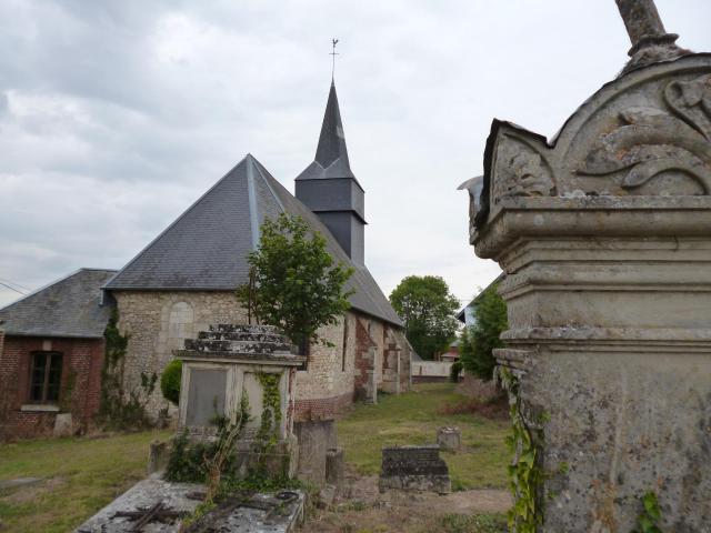 L'église Saint-Pierre de Bucamps (Oise).