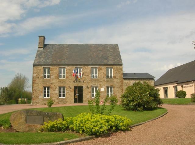 Photographie de la Mairie de la commune d'Aubusson (Orne)