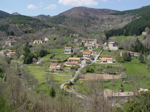 Marcols les Eaux quartier Le Monteil / Les Gauchères