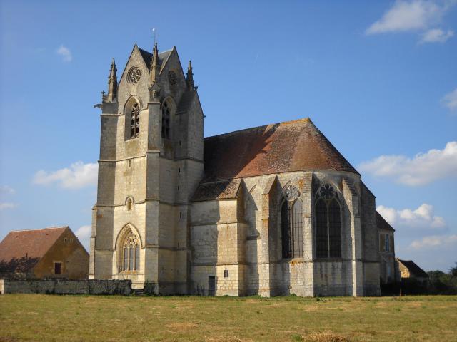 L'église Sainte-Gauburge, à Saint-Cyr-la-Rosière, Orne, France.