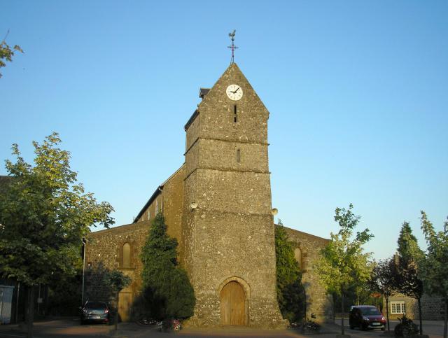 La Sauvagère (Normandie, France). L'église Saint-Pierre et Saint-Paul.