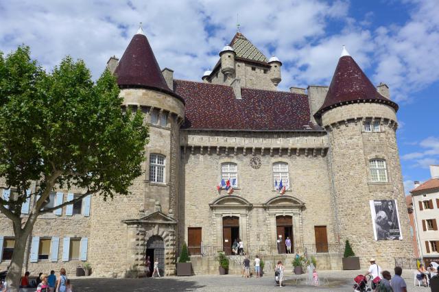 Château de la ville d'Aubenas en Ardèche - France