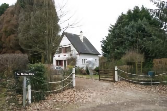 Bellou-en-Houlme, Entrée La Thiboudière, 2009