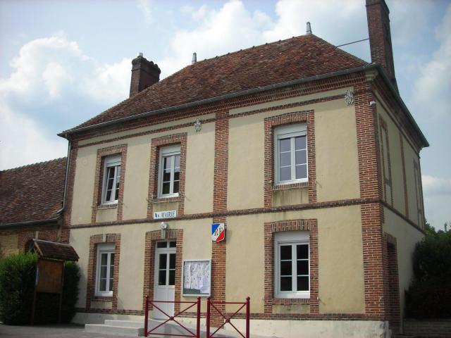 Mairie de Saint-Pierre-des-Loges (Orne, France).