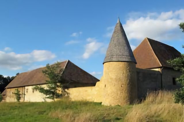 La ferme à la tourelle
