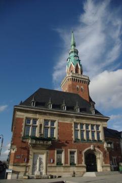 Sous le ciel bleu.