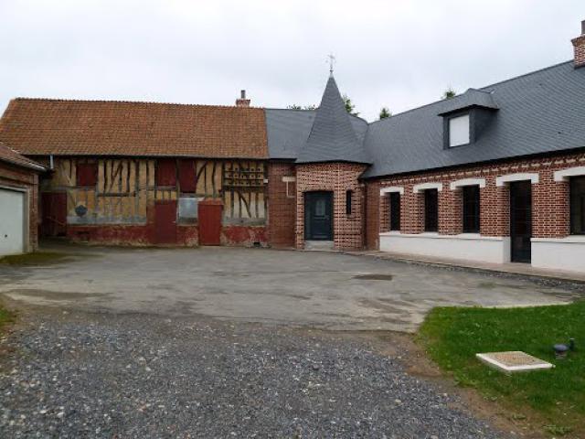 Saint-Amand, ferme et pigeonnier
