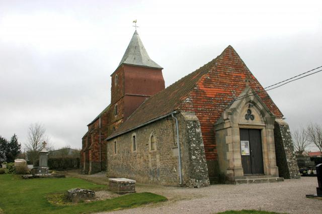 L'église Saint Laurent d'Hesdres dans la commune de Wierre Effroy