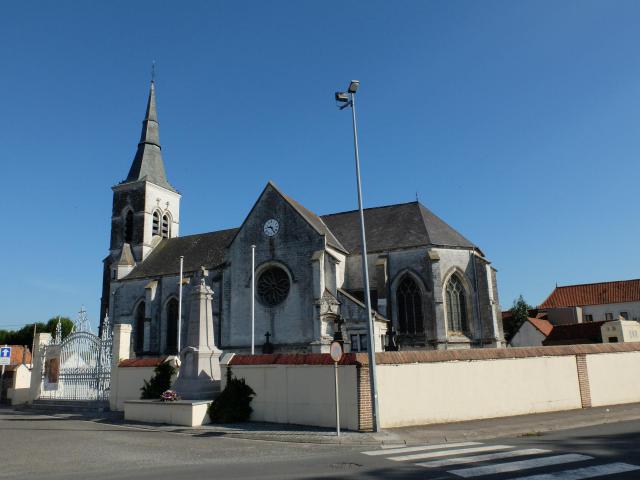 Vue de l'église Saint-Martin de Beaurainville.