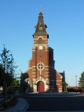 Vue de l'église Saint-Martin d'Auchy-les-Mines dans le Pas-de-Calais.
