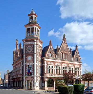 L'hôtel de ville de Pont-à-Vendin.