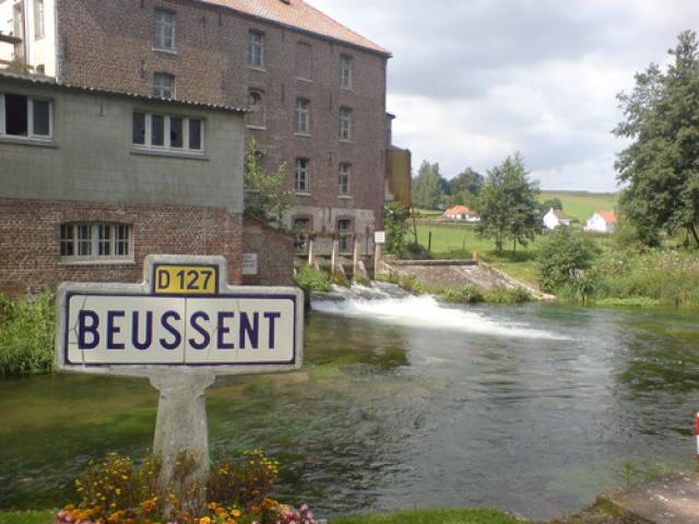 Beussent Crossroads