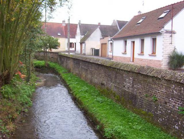 HOUDAIN : LE COUR D'EAU