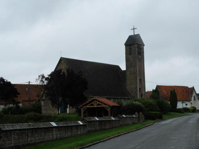 Vue de l'église Saint-Jean-Baptiste de Maisoncelle, édifiée en 1959.