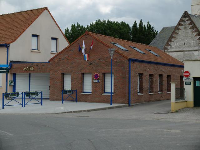 Vue de la mairie d'Ecques.