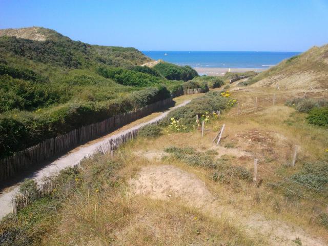 Chemin d'accès à la plage d'Écault (62)