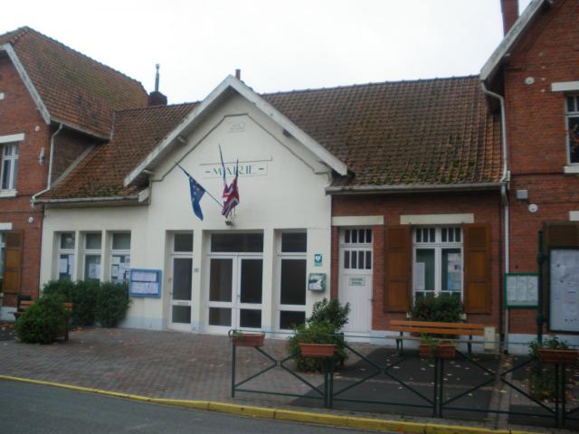 Vue de la mairie de Calonne-sur-la-Lys.