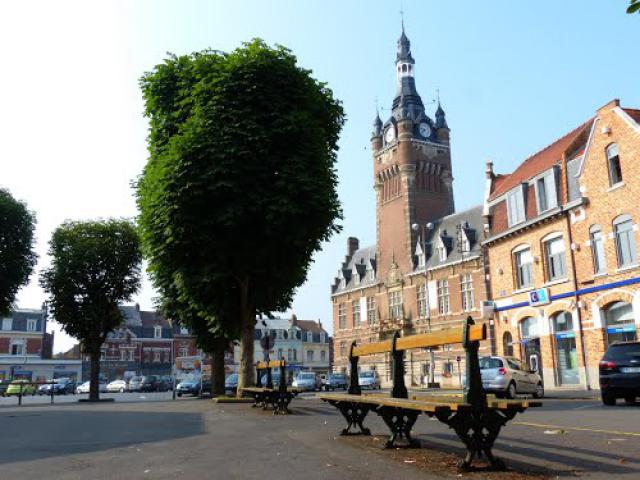 Merville - Place J.B Lebas - Le beffroi