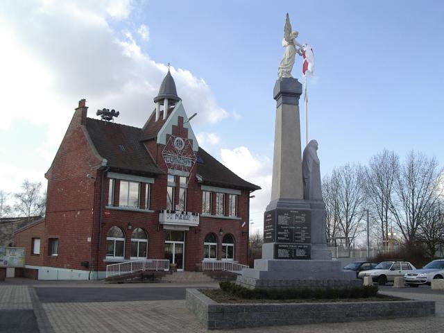 Mairie et monument aux morts de Cuinchy