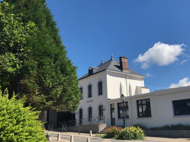 Photo de la mairie de Rinxent, juin 2018.