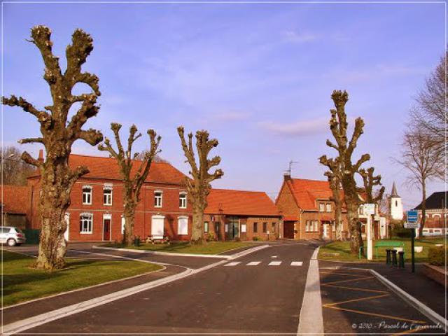© dFP - Rely, la mairie.