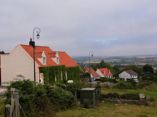 Bazinghen, Rue de la Fontaine en direction Marquise
