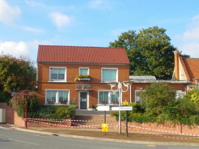 Vue de la mairie de Fouquereuil.