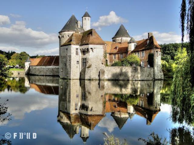 Chateau de Olhain - Fresnicourt le Dolmen / pas de calais / France