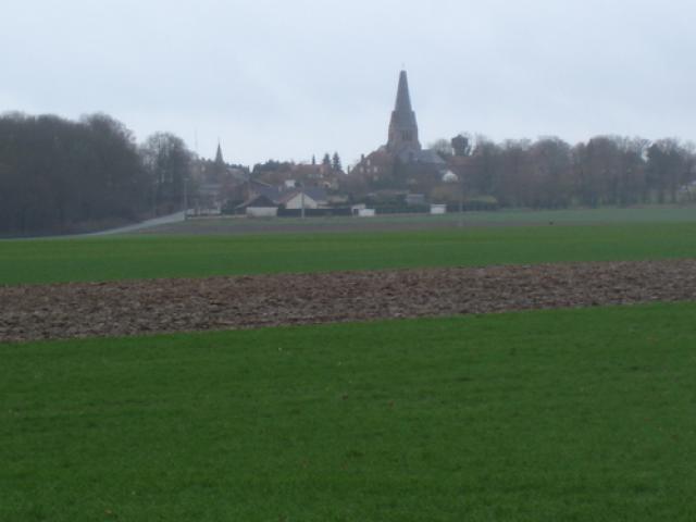 Le Village depuis la route de Roeux