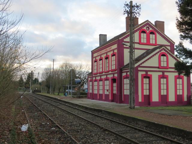 quai de la gare de Pernes-Camblain