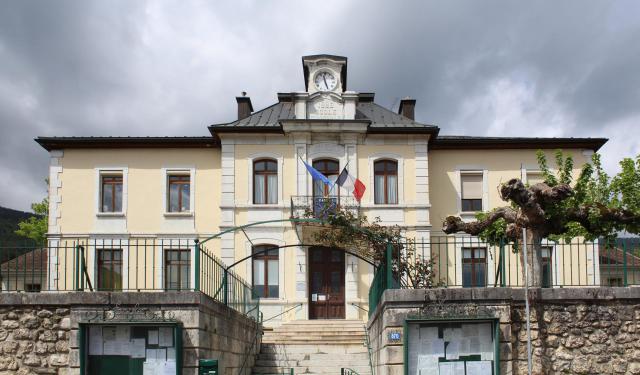 Mairie de Farges, Ain.