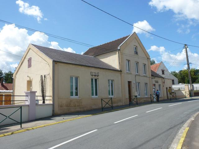 Saint-Martin-d'Hardinghem (Pas-de-Calais, Fr) mairie et école