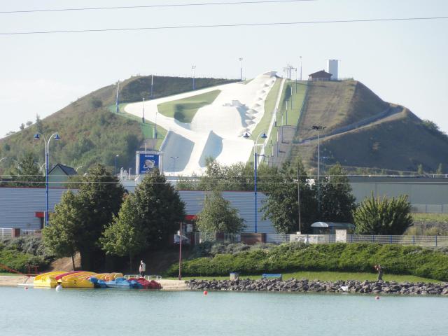 Terril n° 42 dit 3 de Nœux Sud, fosse n° 3 - 3 bis de la Compagnie des mines de Nœux dans le bassin minier du Nord-Pas-de-Calais…