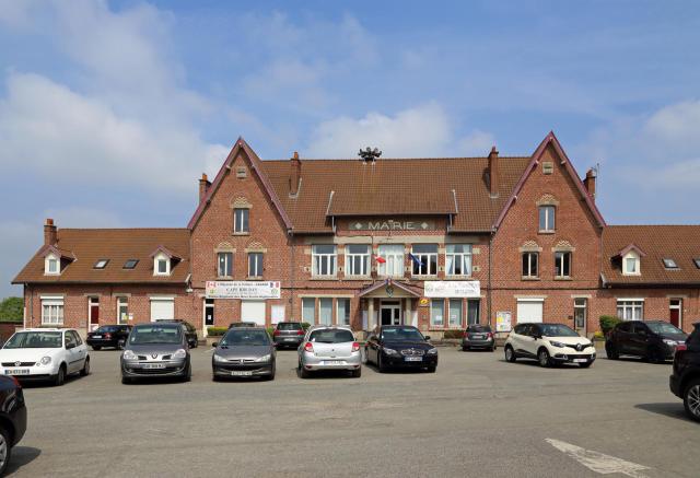 Givenchy-en-Gohelle (département du Pas-de-Calais, France) : la mairie