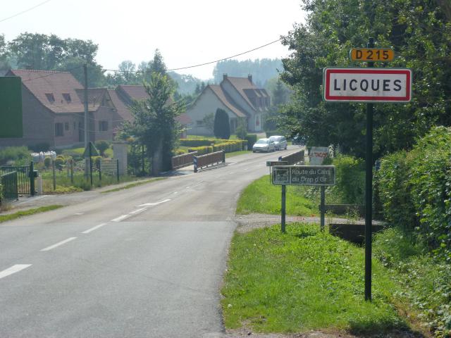 Licques (Pas-de-Calais) city limit sign