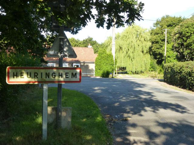 Heuringhem (Pas-de-Calais, Fr) city limit sign