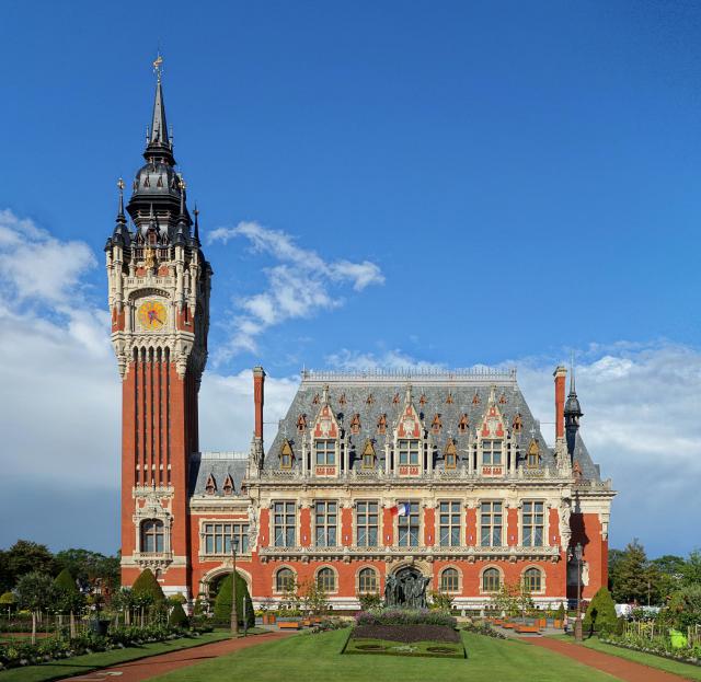 L'hôtel de ville de Calais.