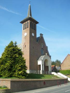 Vue de l'église Saint-Laurent de Ransart.