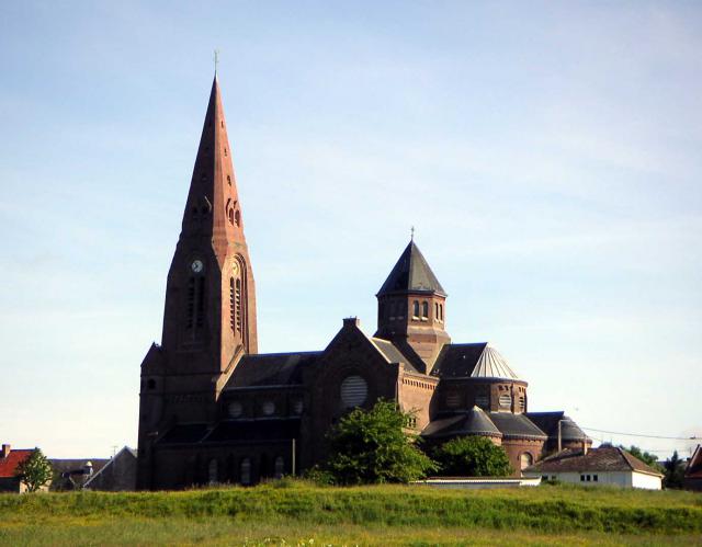 Vue de l'église de Oisy-le-Verger (Pas-de-Calais). Photo prise par Padawane
