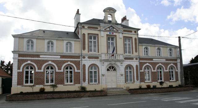 Montcavrel la mairie