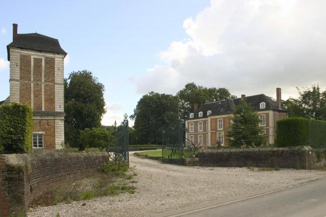 Lignereuil l'arrière du château