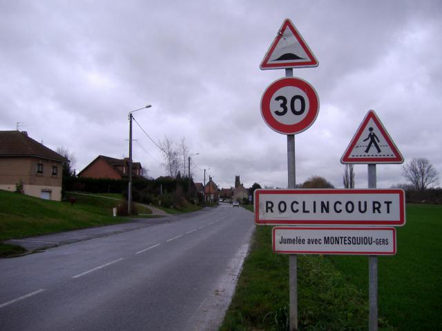 Roclincourt (Pas-de-Calais, France) - L'entrée dans la commune. .