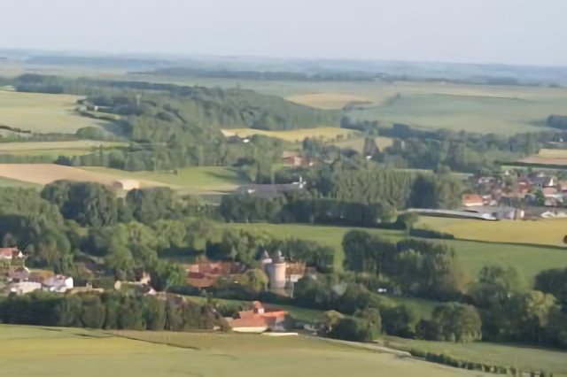 château d'Ohlain vu de la montgolfiere