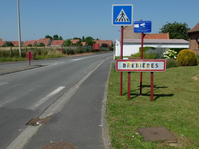 Vue d'une entrée de la commune de Brebières.