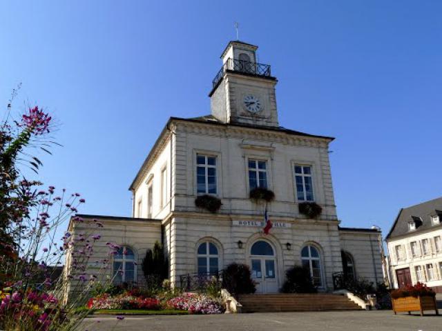 Fruges - La mairie