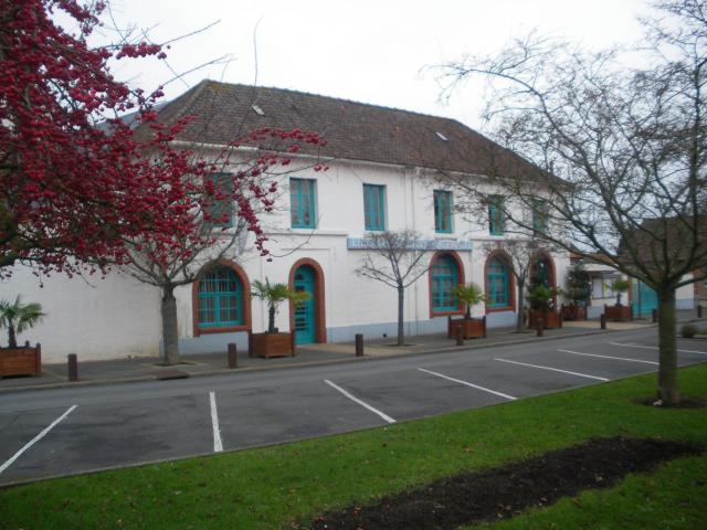 Vue de la mairie d'Haillicourt.
