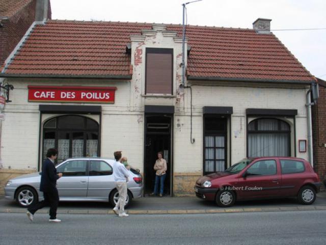 Ecourt-Saint-Quentin, Le café du poilu