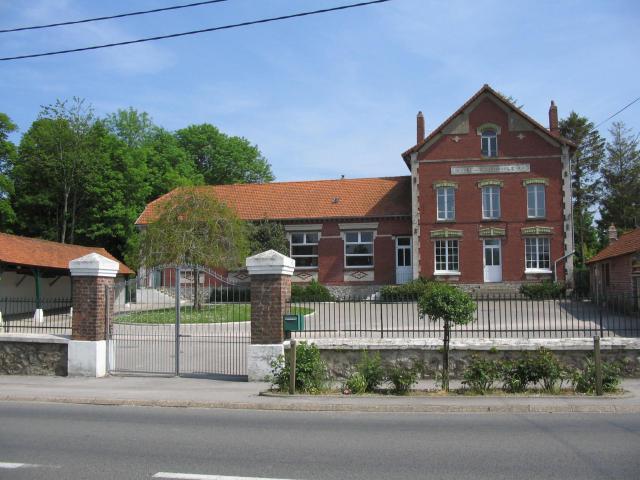 L'ancienne école des filles aujourd'hui école primaire.