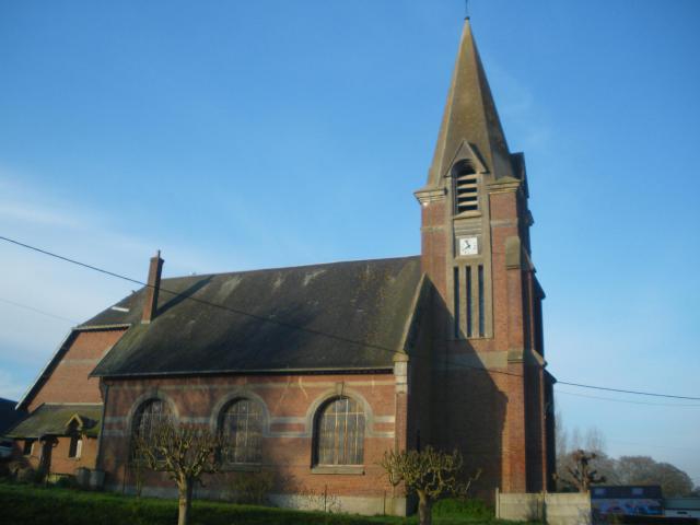 Vue de l'église Saints-Gervais-et-Protais de Boiry-Becquerelle.